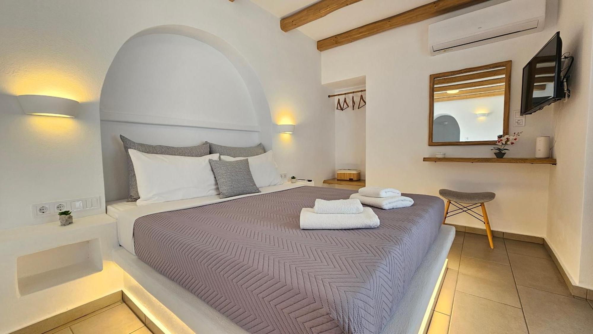 Polychronis Private Suite Pollonia Exteriér fotografie